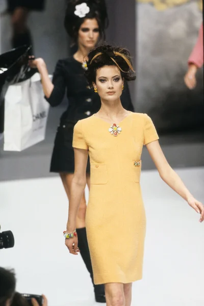 Look 75
